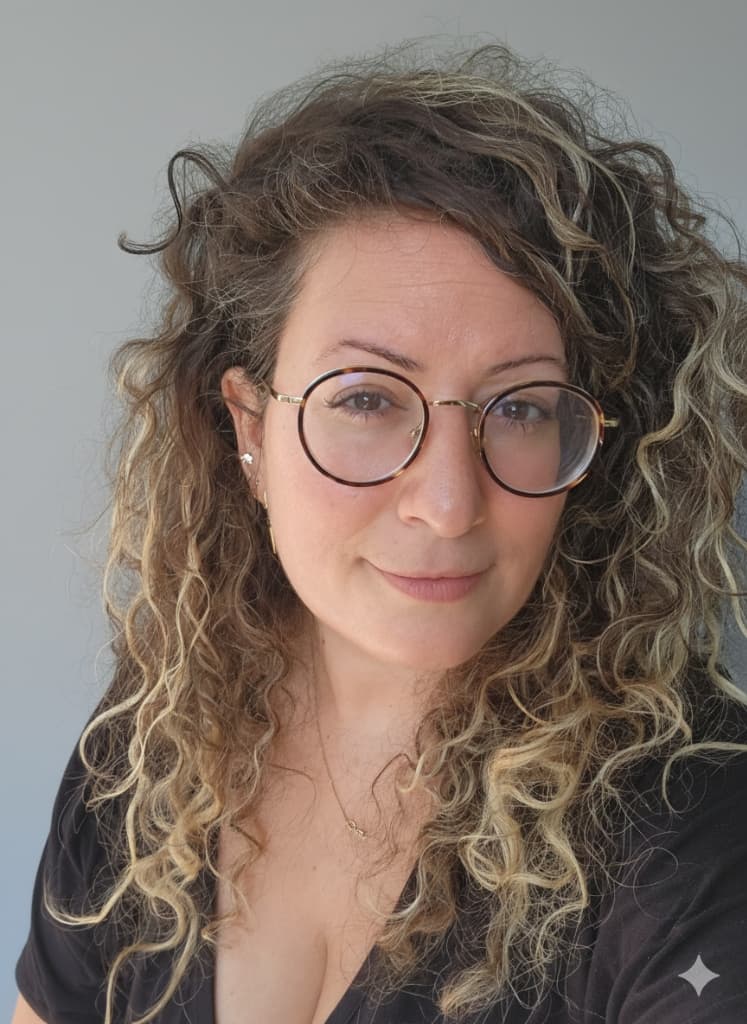 מזי - יועצת צמיחה שיווקית